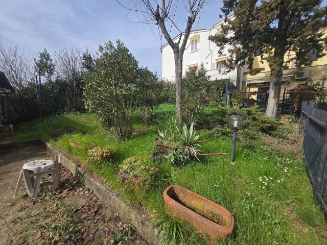 Casa indipendente in vendita a Lastra a Signa FI