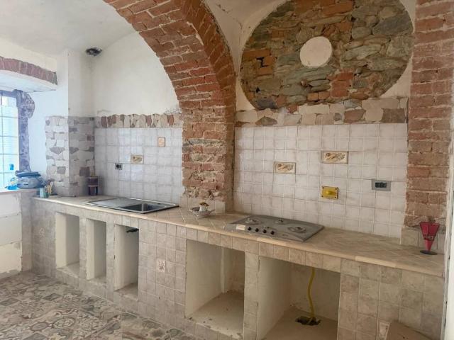 Casa indipendente in vendita a Levone TO