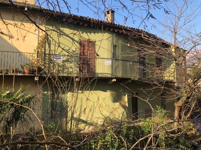 Casa indipendente in vendita a Lecco LC