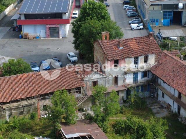 Casa indipendente in vendita a Leinì TO