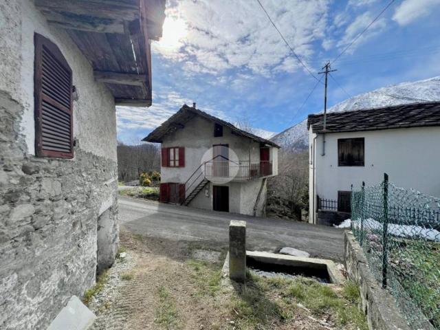 Casa indipendente in vendita a Lemie TO