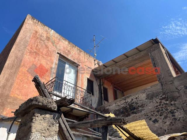 Casa indipendente in vendita a Leni ME