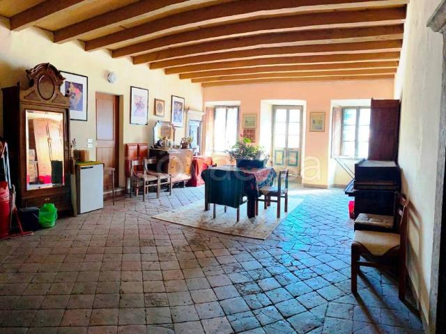 Casa indipendente in vendita a Lenna via Carlo Oberti