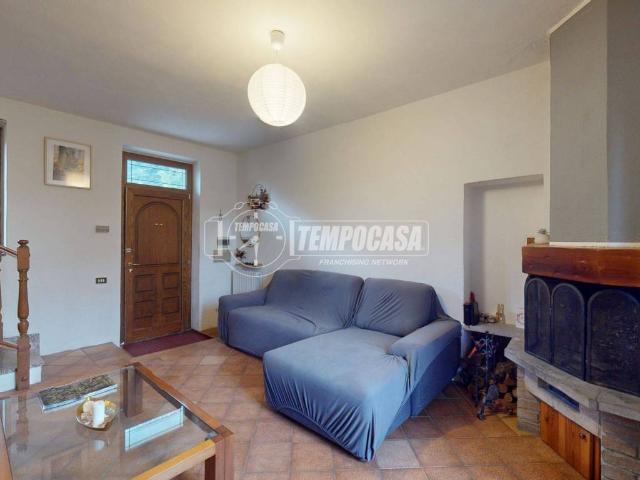 Casa indipendente in vendita a Lentate sul Seveso MB