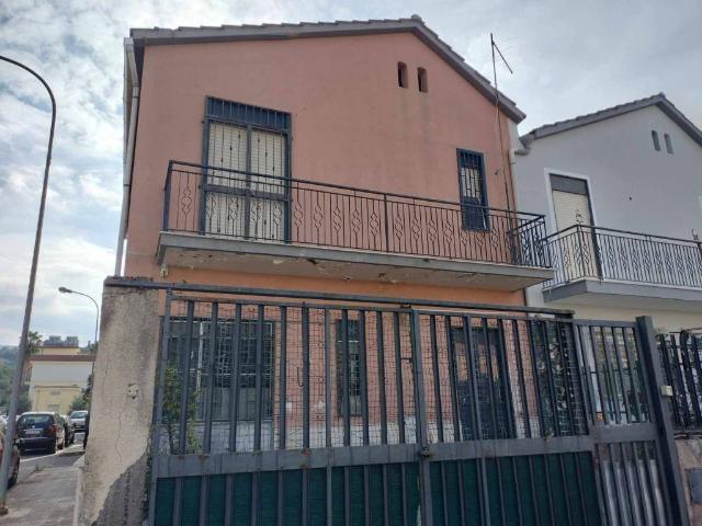 Casa indipendente in vendita a Lentini SR