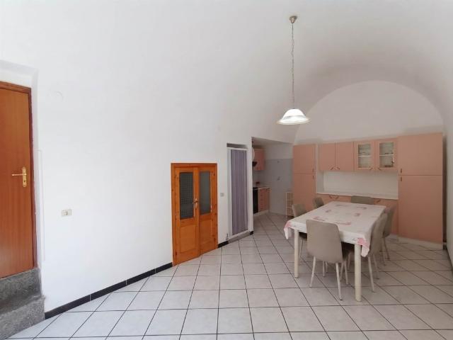Casa indipendente in vendita a Leonforte via Alessandro Volta