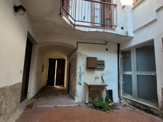 Casa indipendente in vendita a Lerma AL