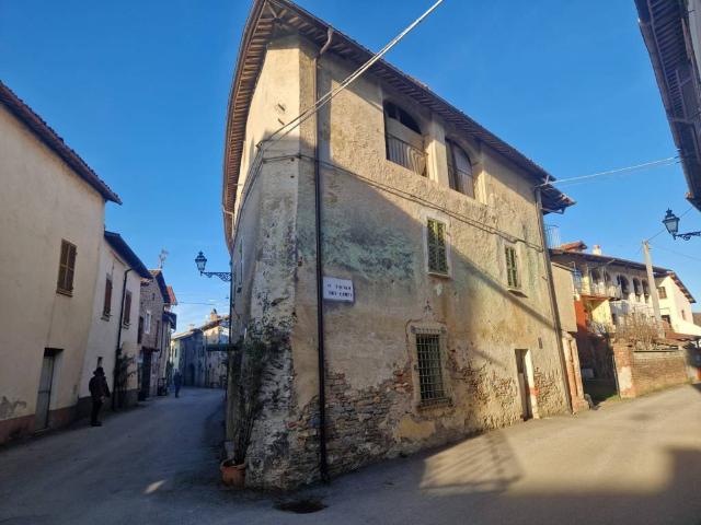 Casa indipendente in vendita a Lesegno CN