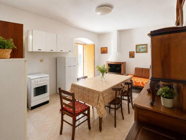Casa indipendente in vendita a Lesina FG