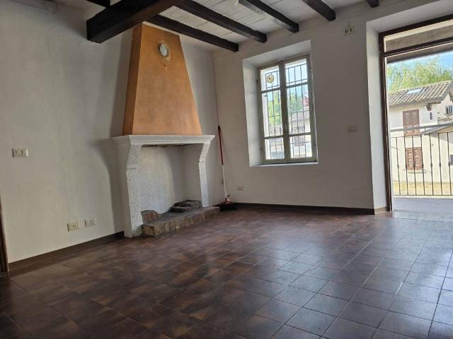 Casa indipendente in vendita a Lesignano de' Bagni PR