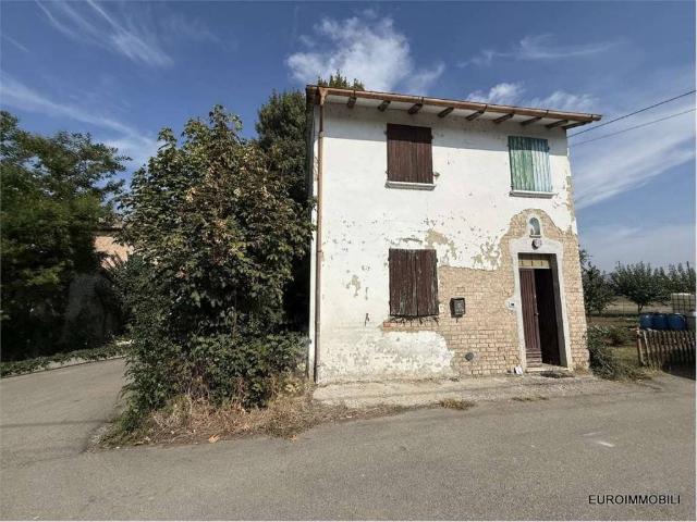 Casa indipendente in vendita a Lesignano de' Bagni PR