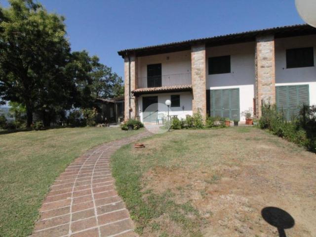 Casa indipendente in vendita a Lesignano de' Bagni PR