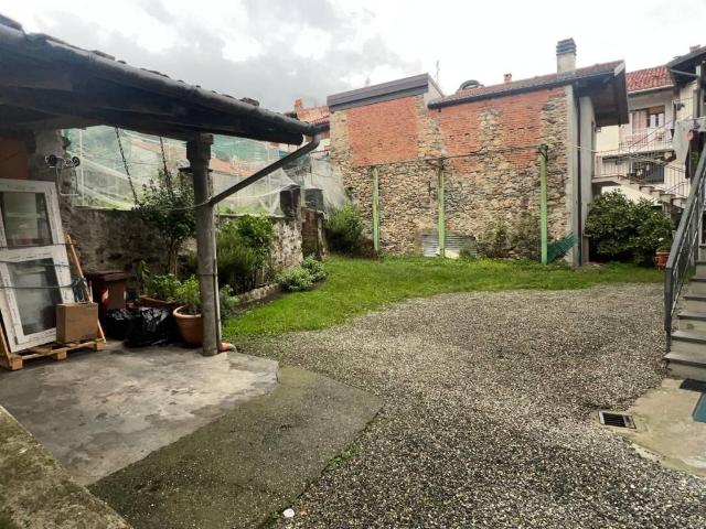Casa indipendente in vendita a Lessolo TO