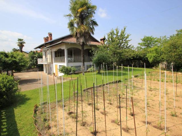 Casa indipendente in vendita a Lessona BI