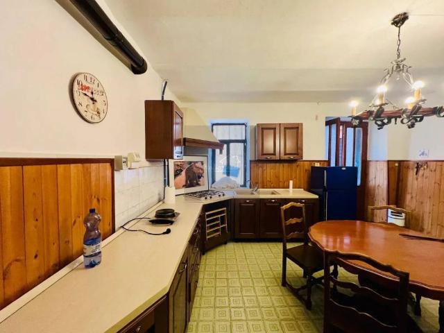 Casa indipendente in vendita a Lessona BI