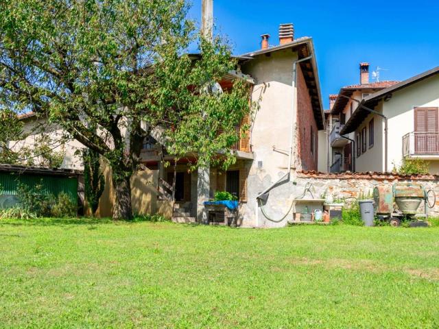 Casa indipendente in vendita a Lessona BI
