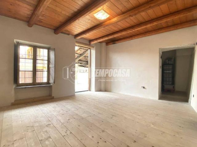 Casa indipendente in vendita a Lessona BI