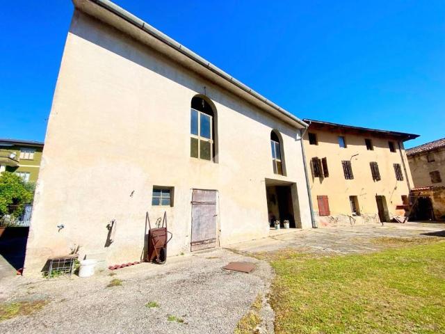 Casa indipendente in vendita a Lestizza UD