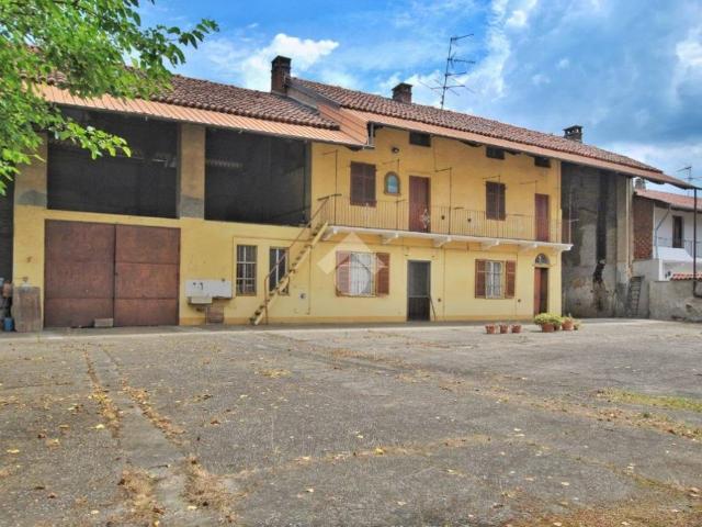 Casa indipendente in vendita a Livorno Ferraris VC