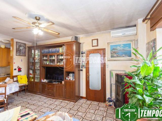 Casa indipendente in vendita a Livraga LO