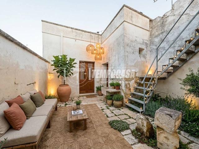 Casa indipendente in vendita a Lizzanello