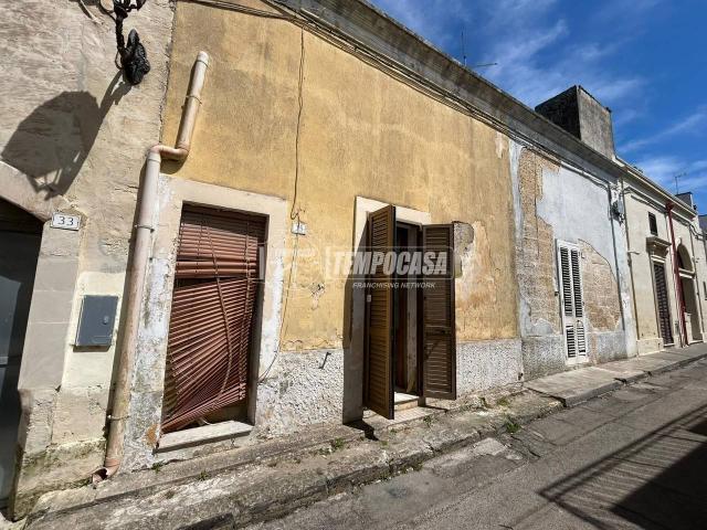 Casa indipendente in vendita a Lizzanello