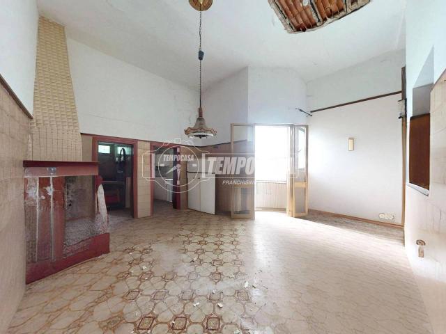 Casa indipendente in vendita a Lizzanello