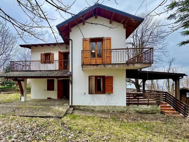 Casa indipendente in vendita a Lizzano in Belvedere BO
