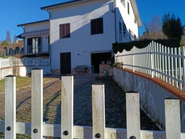 Casa indipendente in vendita a Licciana Nardi MS