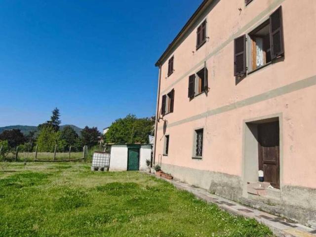 Casa indipendente in vendita a Licciana Nardi MS