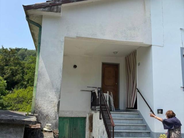 Casa indipendente in vendita a Licciana Nardi MS
