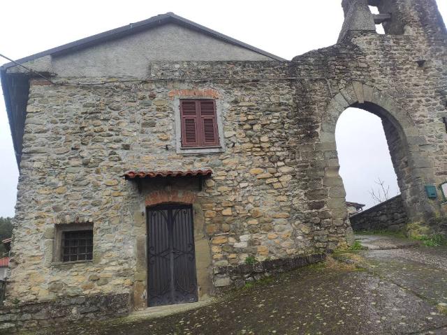 Casa indipendente in vendita a Licciana Nardi MS