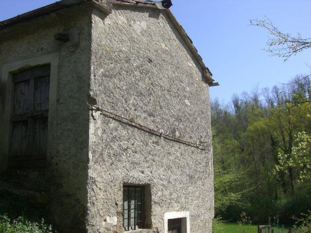 Casa indipendente in vendita a Licciana Nardi MS
