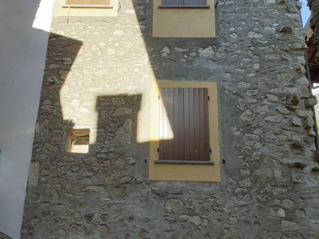 Casa indipendente in vendita a Lierna LC