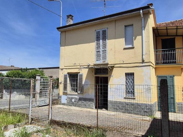 Casa indipendente in vendita a Linarolo PV