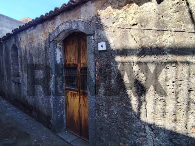 Casa indipendente in vendita a Linguaglossa CT