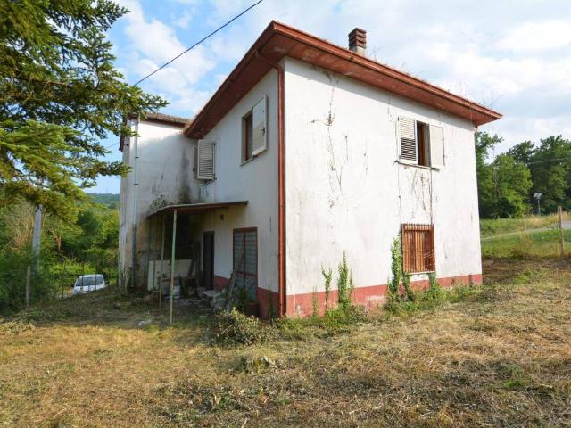 Casa indipendente in vendita a Lioni AV