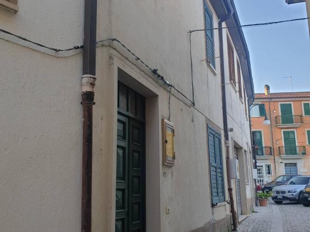 Casa indipendente in vendita a Lioni AV