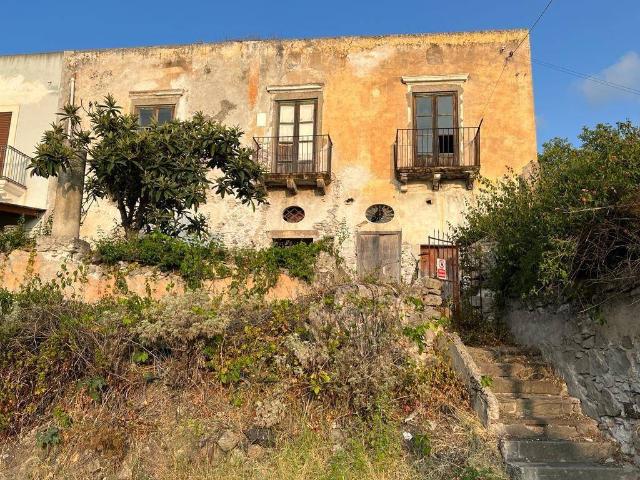 Casa indipendente in vendita a Lipari ME