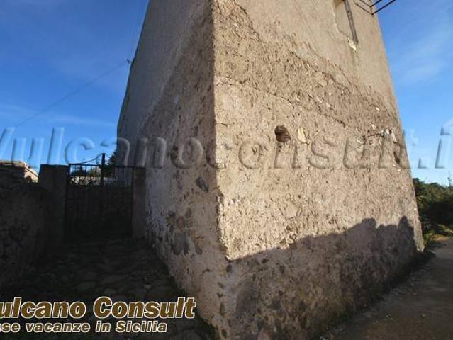 Casa indipendente in vendita a Lipari ME