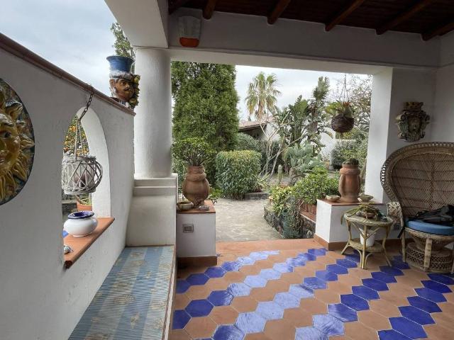Casa indipendente in vendita a Lipari ME