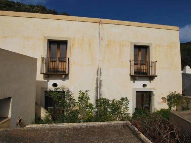 Casa indipendente in vendita a Lipari ME