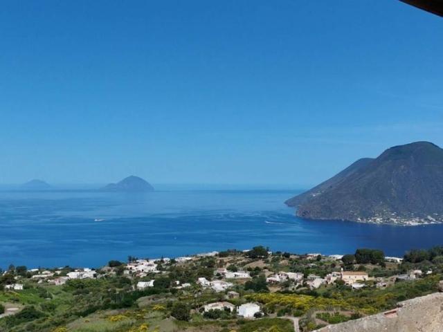 Casa indipendente in vendita a Lipari ME