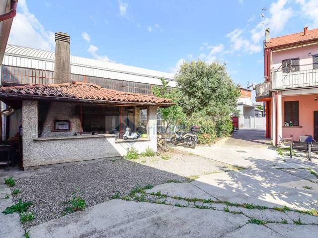 Casa indipendente in vendita a Lissone MB