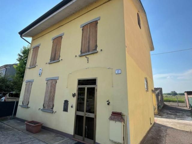 Casa indipendente in vendita a Luzzara