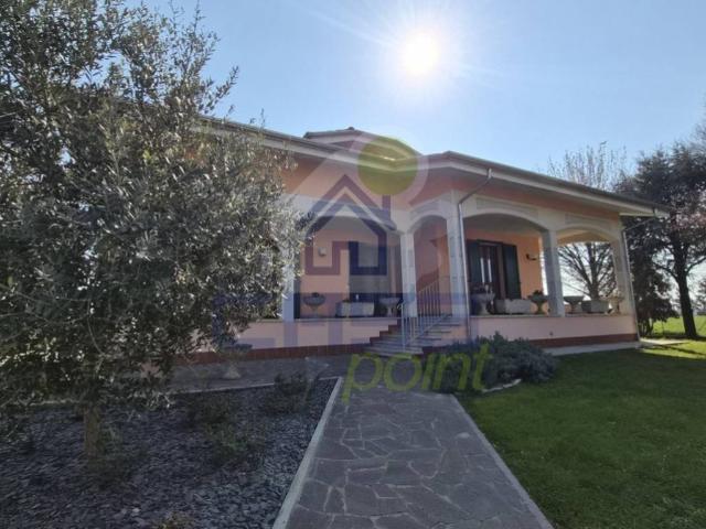 Casa indipendente in vendita a Luzzara RE