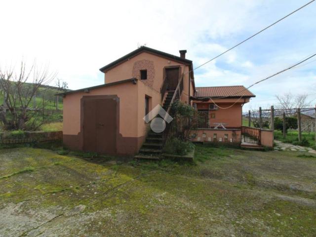 Casa indipendente in vendita a Luzzi CS