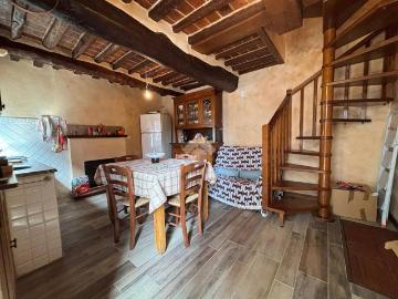 Casa indipendente in vendita a Lucca