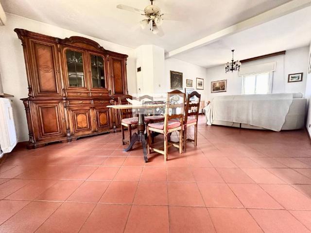 Casa indipendente in vendita a Lucca LU