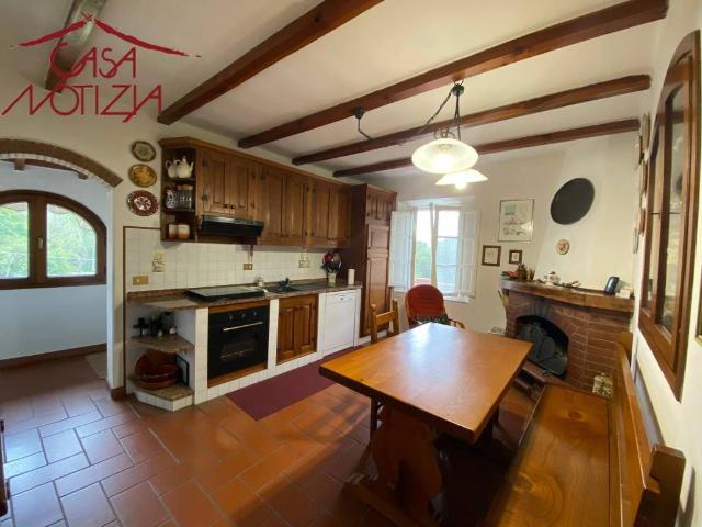 Casa indipendente in vendita a Lucca LU